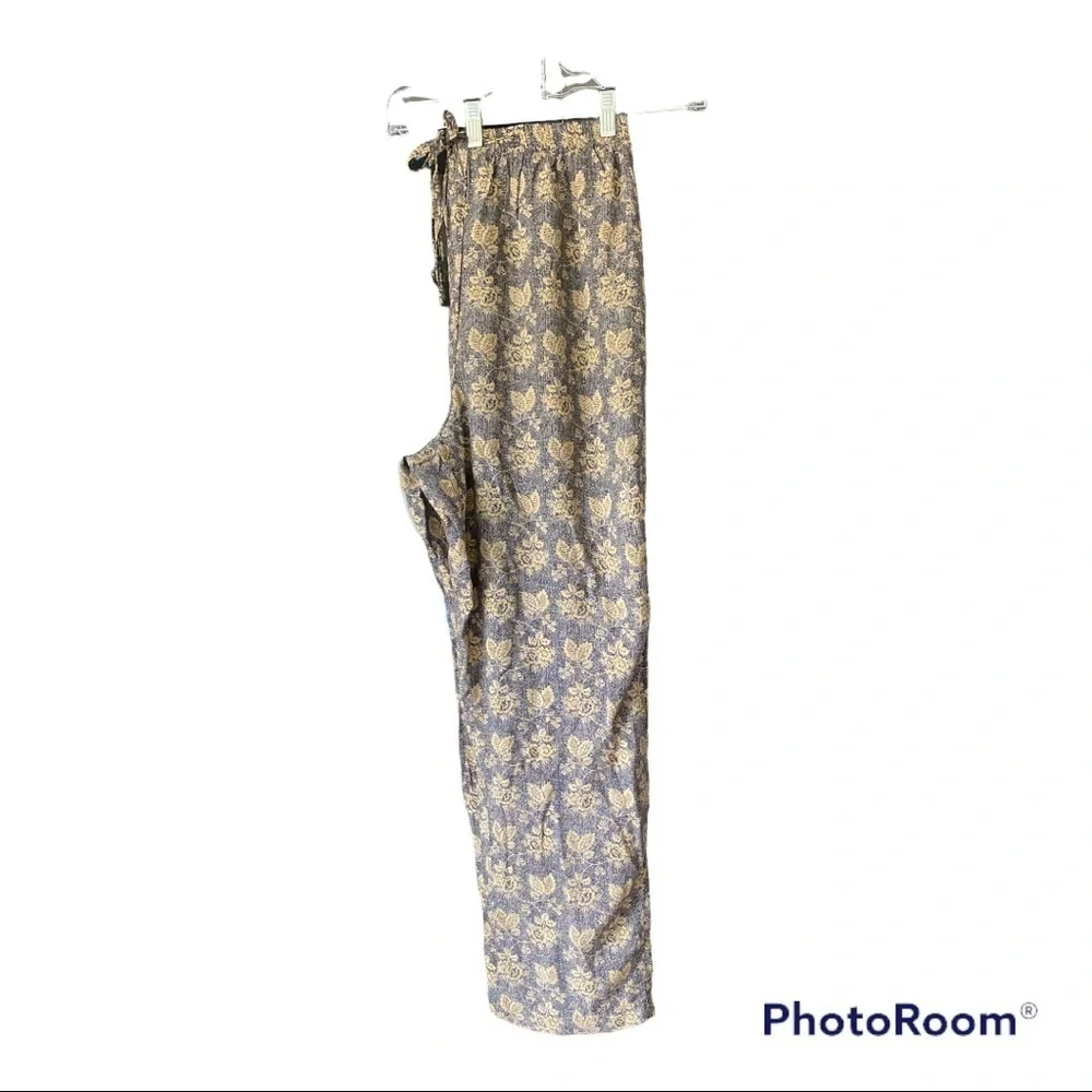Vintage Blue floral 100% Rayon wide leg size 2X